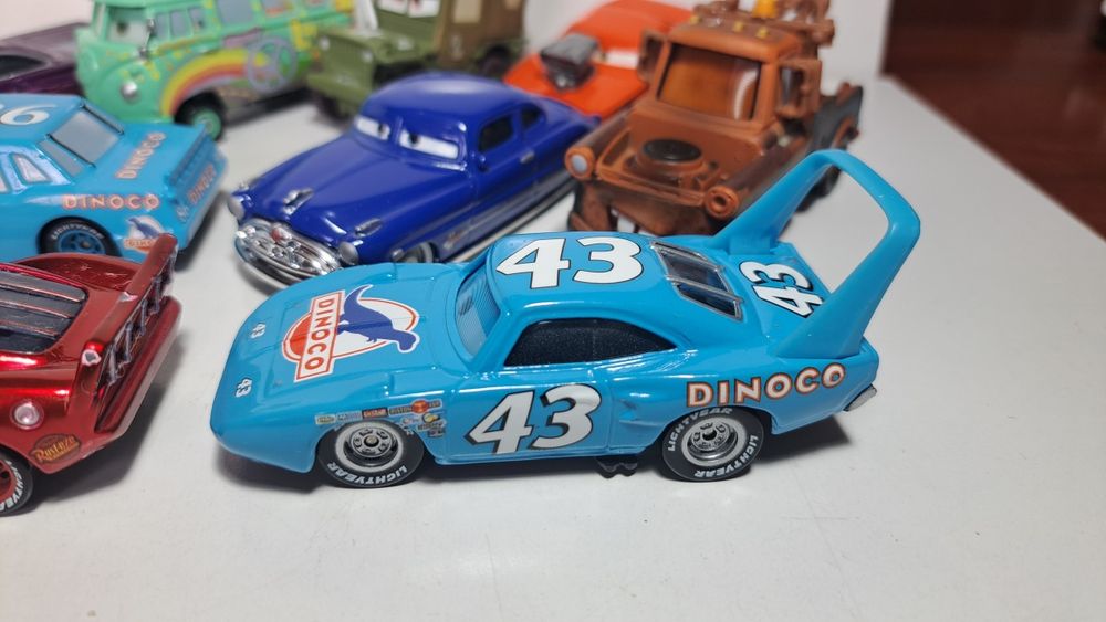 Lote miniaturas do filme carros da disney