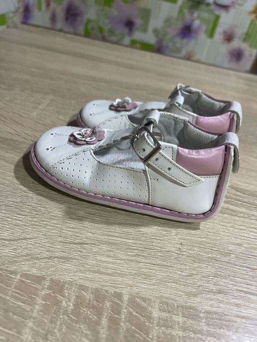 Туфельки на девочку 20 размер