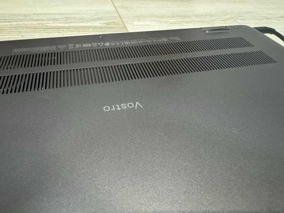 Laptop Dell Vostro 5515 15,6 Ryzen 3 5300U 16GB 256GB