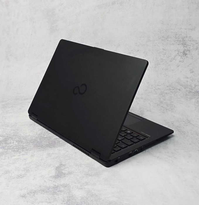 Ноутбук 12.5" Fujitsu LifeBook U729 Intel Core i3-8145U 8Gb DDR4 SSD M.2 256Gb 1920х1080 IPS клас "В" (є кількість) + гарантія 12 міяців)