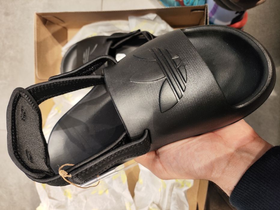 Adidas Adifom Adilette J preta