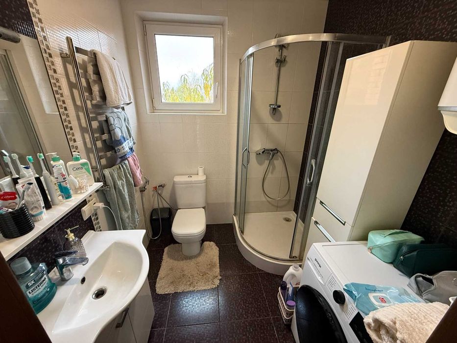 Продаж цегляного двоповерхового будинку 128 м2 з банею.