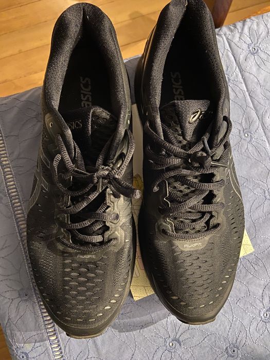 Asics kayano tamanho 44