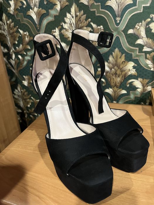 Туфлі на високому підборі PLT