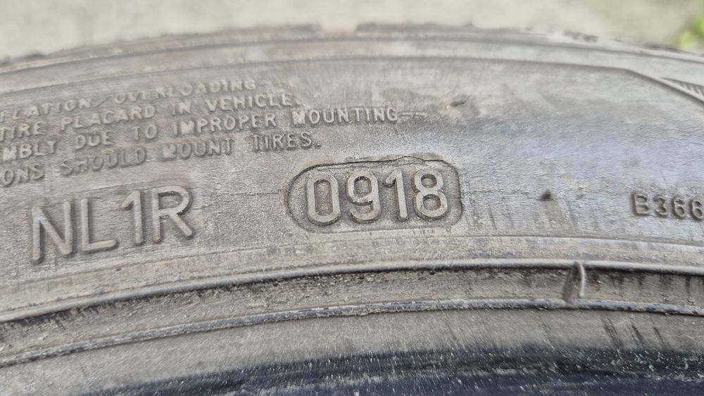 Opony Goodyear Ultra Grip  225/45 R17  4 szt