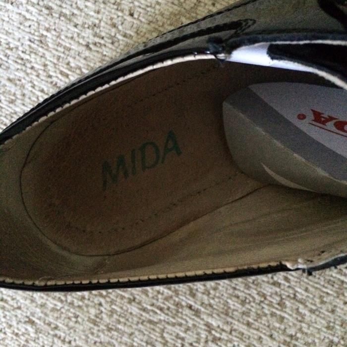 туфли на шнурках