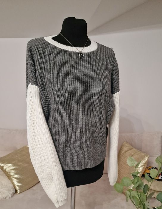 Sweterek dzianinowy"Boohoo".