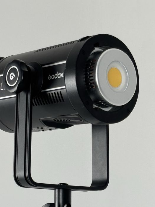 постійне світло Godox SL150W II
