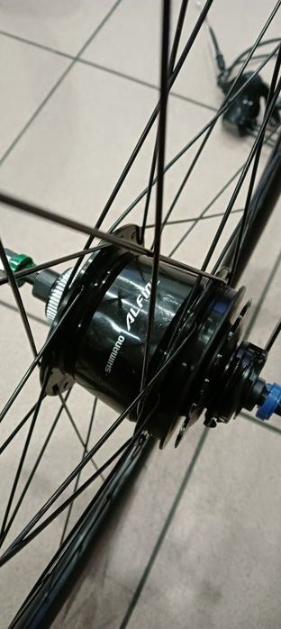 Koło tylne 28" ALFINE 8, centerlock + manetka