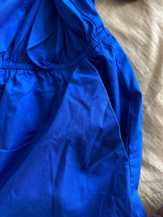 Kombinezon niebieski z falbanami M krótkie spodenki na ramiączkach H&M