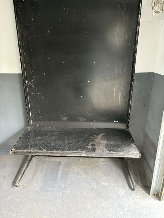 Sprzedam  regal warsztatowy Dokladnnie to lada sklepowa