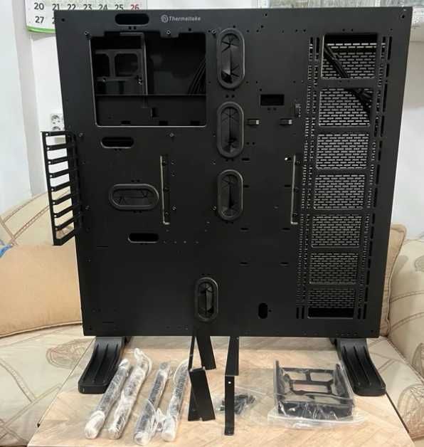 Thermaltake Core P5 PC Case463326967592407041