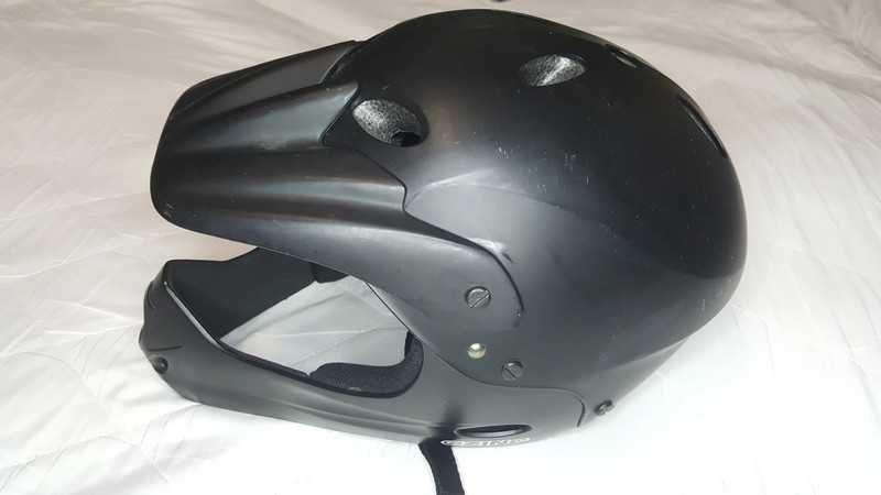 rowerowy kask szczękowy mtb dh downhill enduro wtb