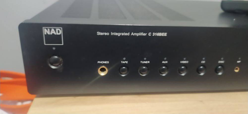 Tytuł: Wzmacniacz NAD  C316 BEE