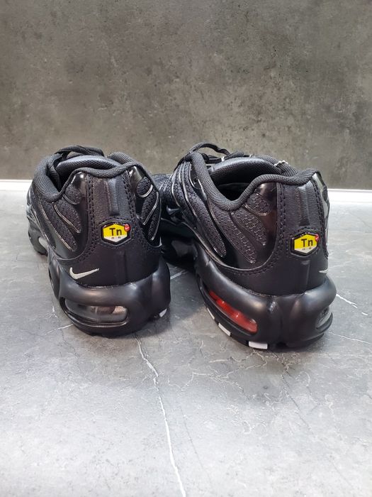 РОЗПРОДАЖ! Nike Air Max TN plus чоловічі чорні кросівки