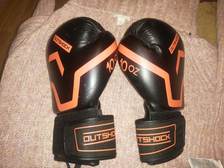Боксерські руковиці OUTSHOCK