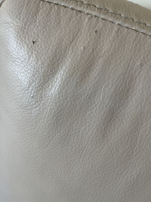 Conjunto Sofá pele+Cadeirão