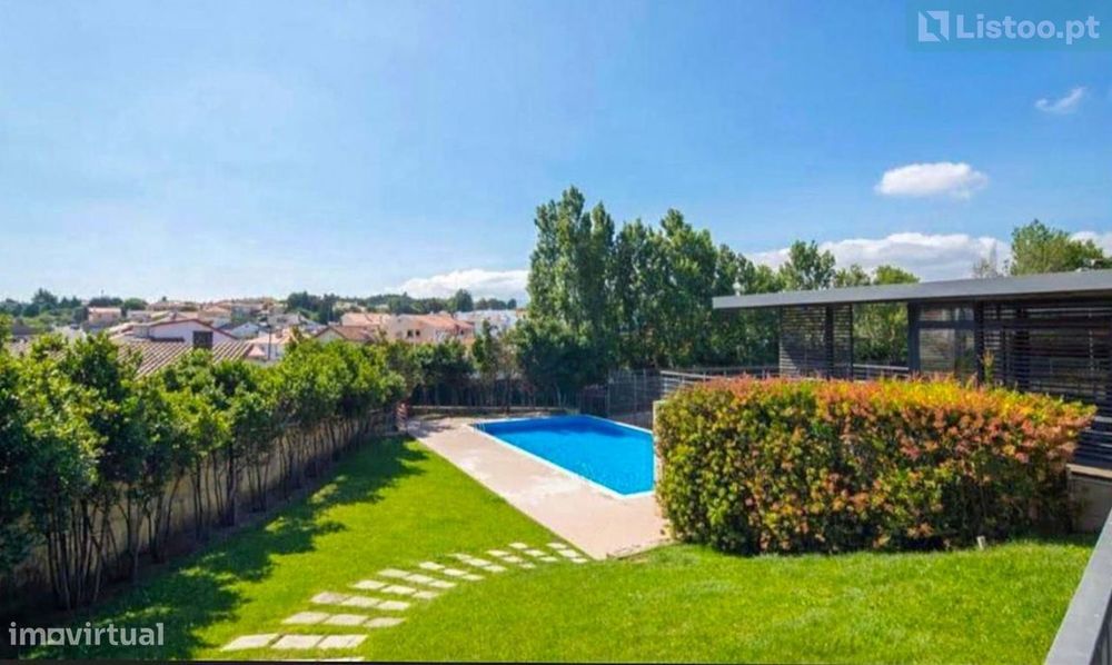 Penthouse T3 Condomínio Privado Villagio Manique