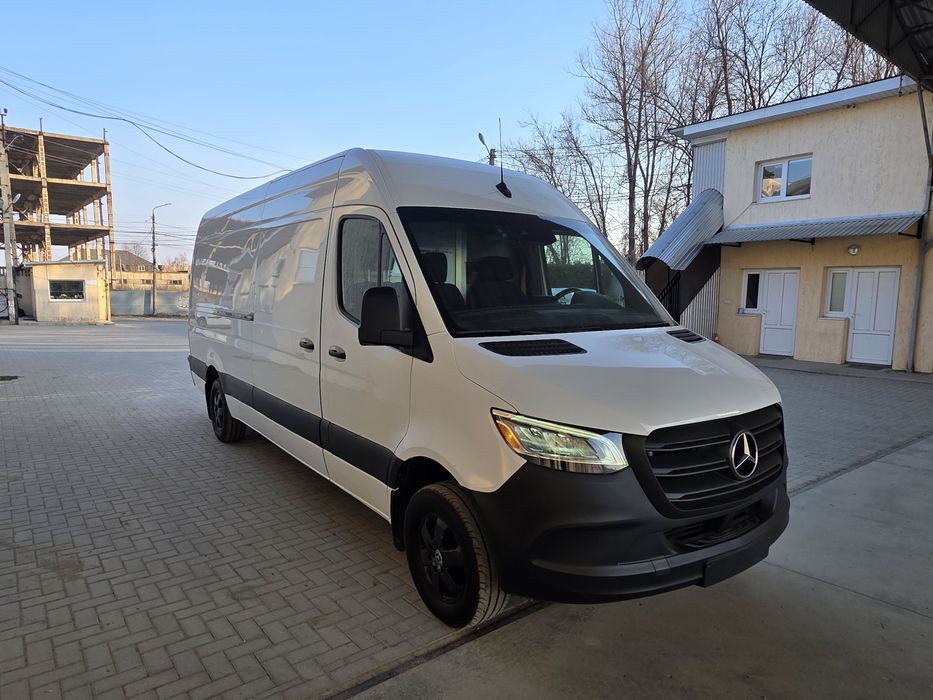 Mercedes-Benz Sprinter 319 Long на автоматі