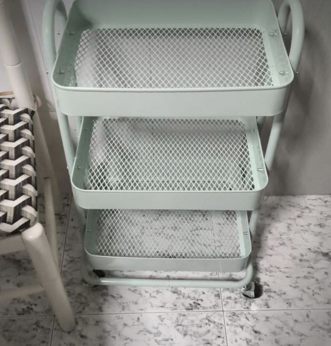 Carrinho Multiusos de Metal