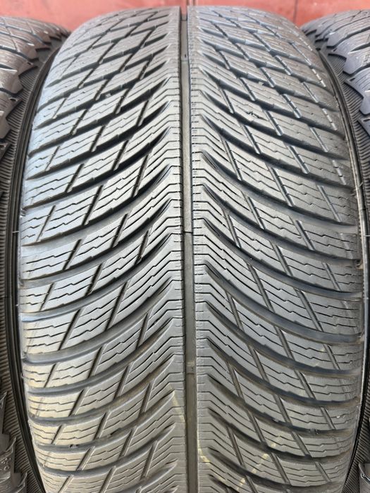 235/45/18 R18 Michelin Pilot Alpin5 зима 4 шт ціна за 1 шт
