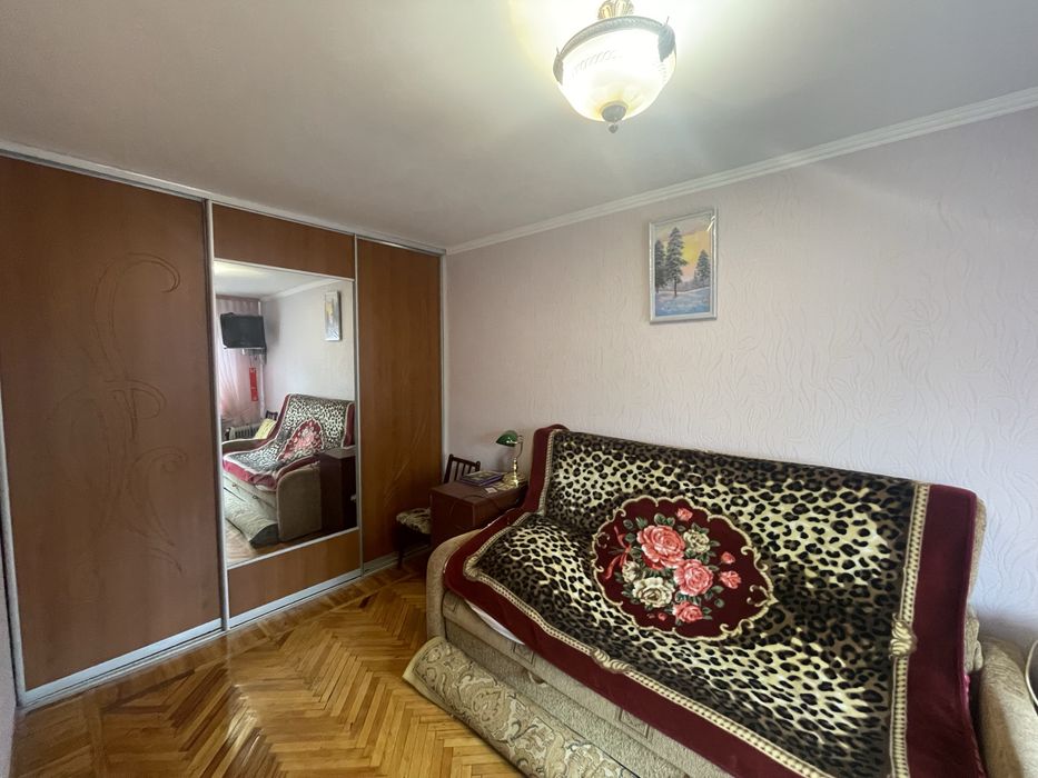 Продам 2-к на ХТЗ, проспект Индустриальный.