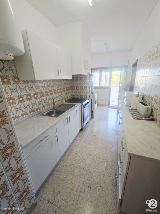 Apartamento T2 em São Mamede Infesta (centro)
