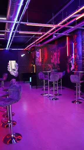 Wynajmę pub w klimacie Cyberpunk