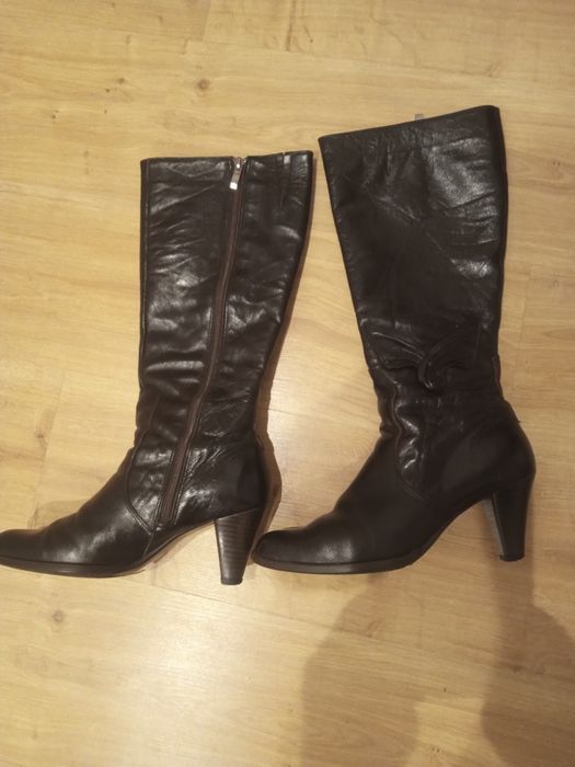 Buty damskie na obcasie Szafert r.39
