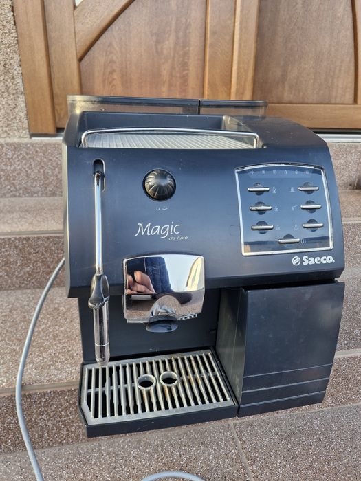 Продам кавоварку Saeco Magic Deluxe