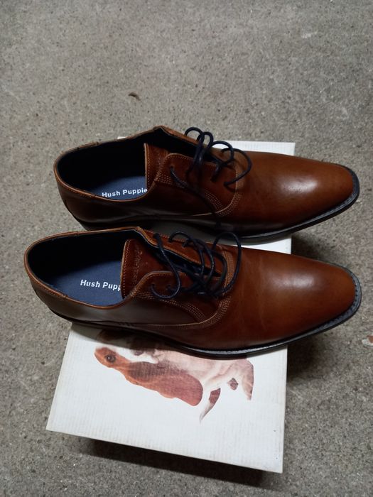 Par de sapatos novos numero 41 entrego em mão zona de gondomar