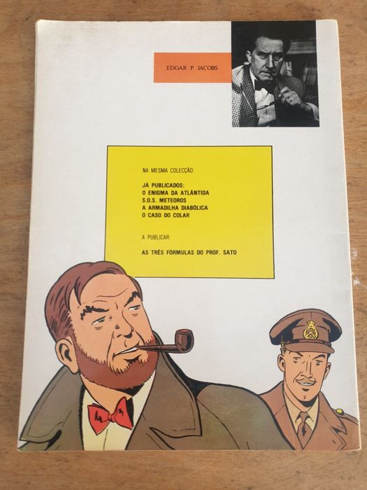Livro antigo impecável