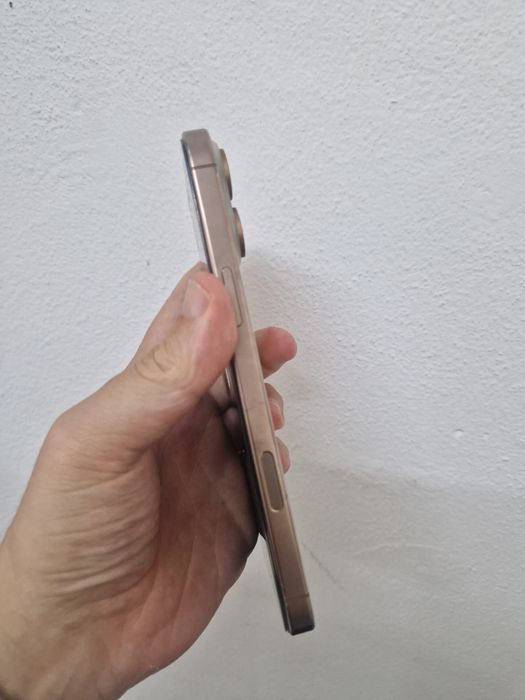 Iphone 16 pro max 256gb. Bom estado
