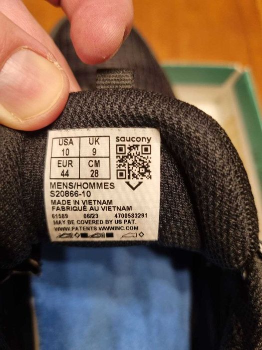 продам кросівки з gore-tex saucony aura tr gtx 43-44р (28 см), стан ідеал