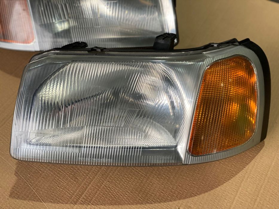 Oticas farois da frente Land Rover Freelander