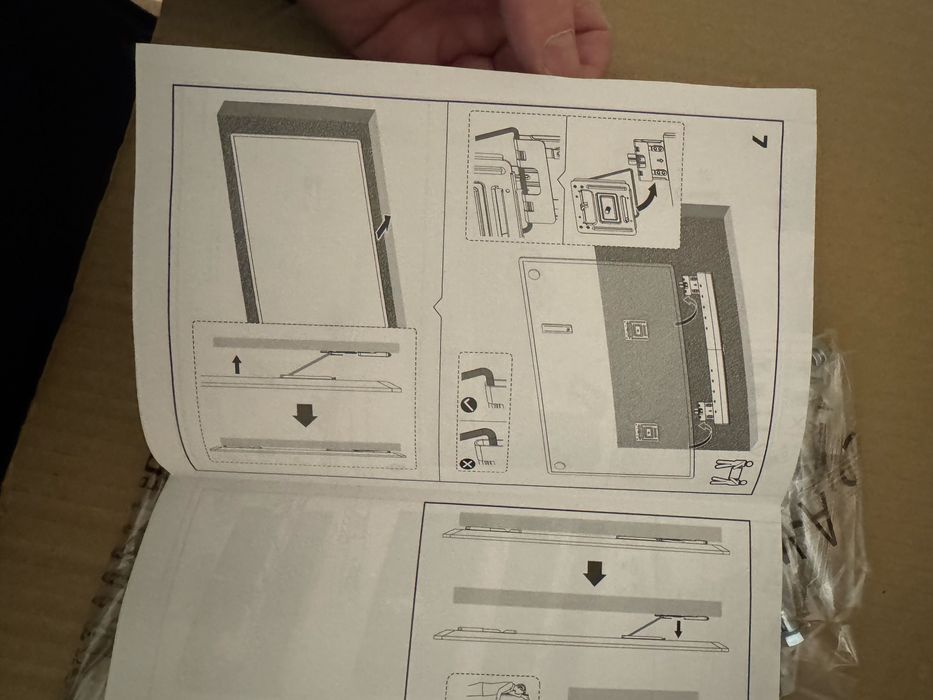 Uchwyt Tv ultra slim uniwersalny od 43 cali do 80cali