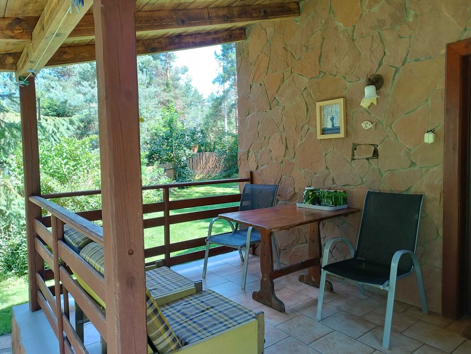 Domek z basenem w Radawie