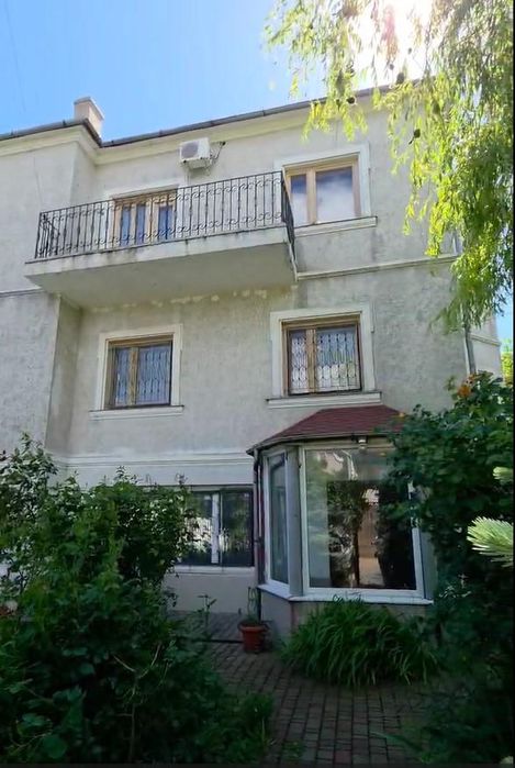 Продам будинок 3 пов. Царське село вул. Квіткова, 10 соток (204-743)