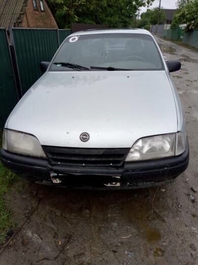 Продам опель омега а Тільки для воєнних