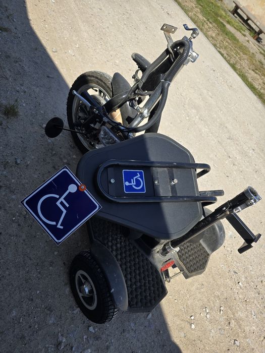 Wózek trójkołowy elektryczny RUNNER 500.