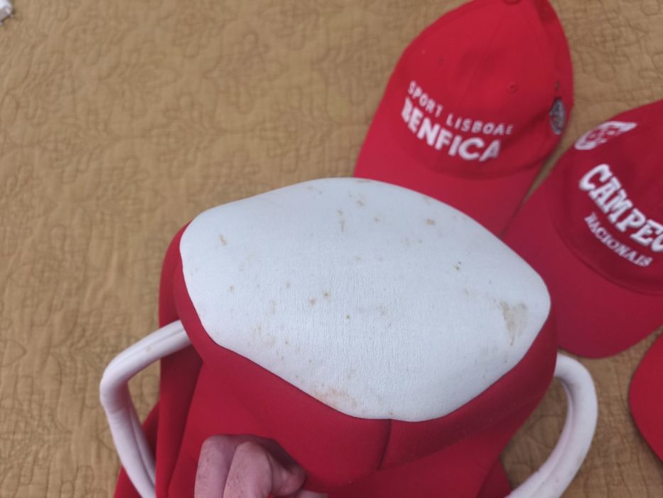 Chapéus do Benfica