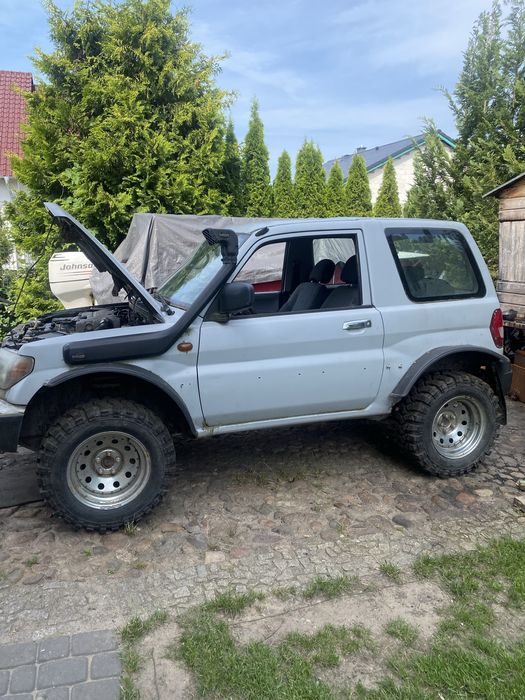 Mitsubishi Pajero pinin