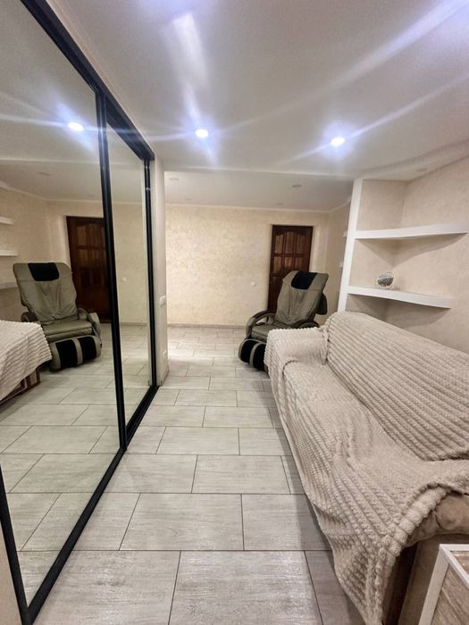 Продаж двоповерхового будинку по вул. Коваленка