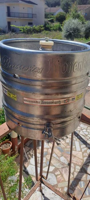 Barris vinho/cerveja 50L e 30L