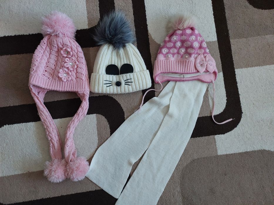 Продам дитячі шапки в гарному стані