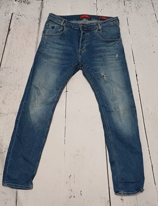 Męskie spodnie jeansowe guess 32 tapered