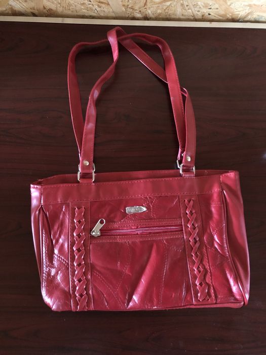 Сумочки жіночі , рюкзачок