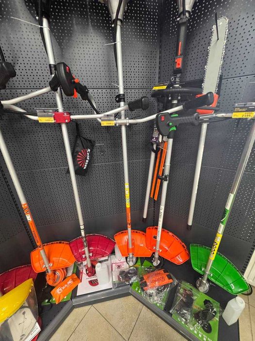 Бензиновий триммер, косарка для трави, мотокоса, бензокоса, тример