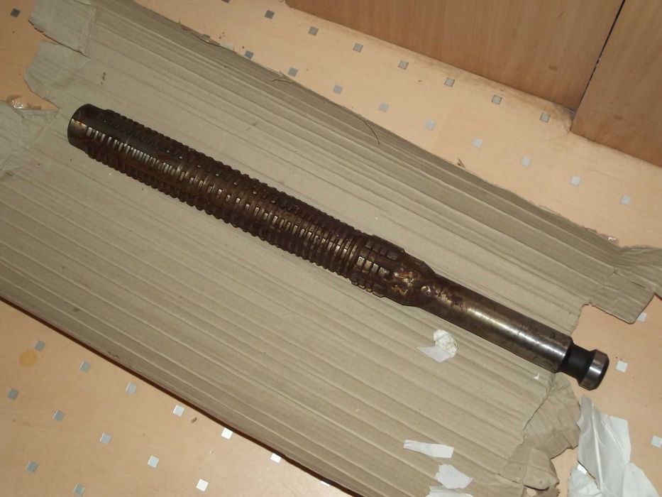 Протяжки шлицевые 6х28х34 и др. , эвольвентные , круглые , квадратные.