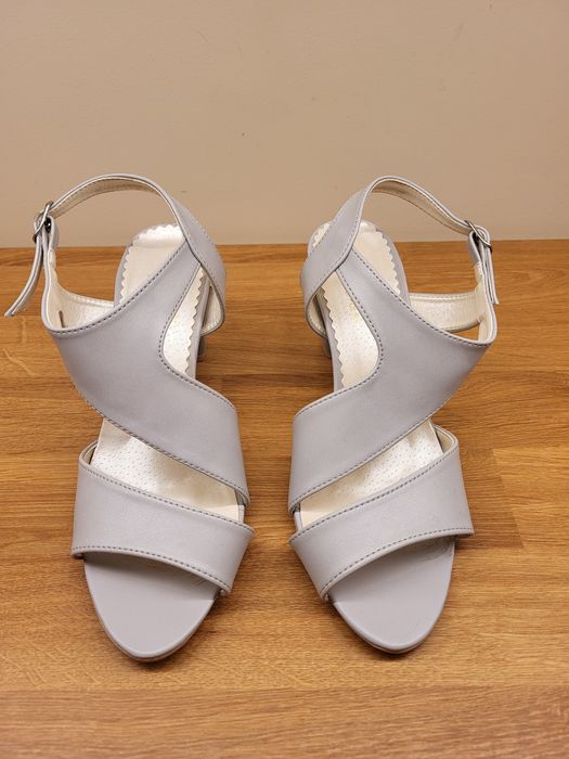 Sandały letnie na obcasie Estetic